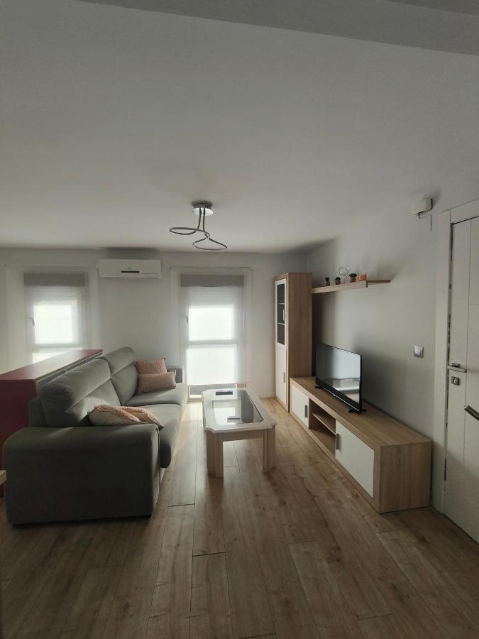 Alojamiento Vandelvira 2 Apartment Jaen Exterior photo